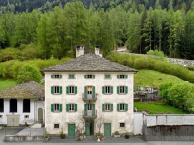 Hotels & BnB